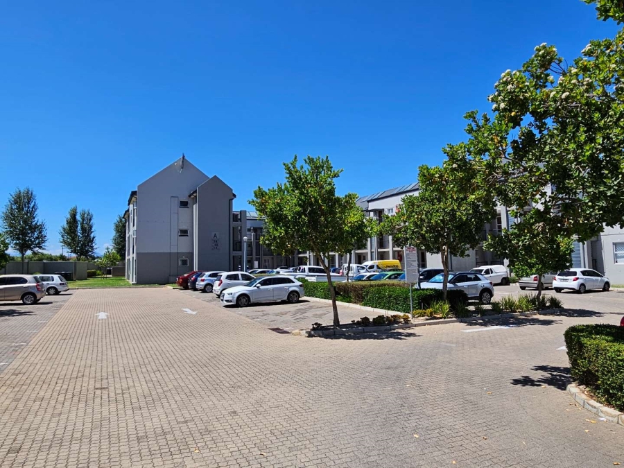 2 Bedroom Property for Sale in Buhrein Western Cape